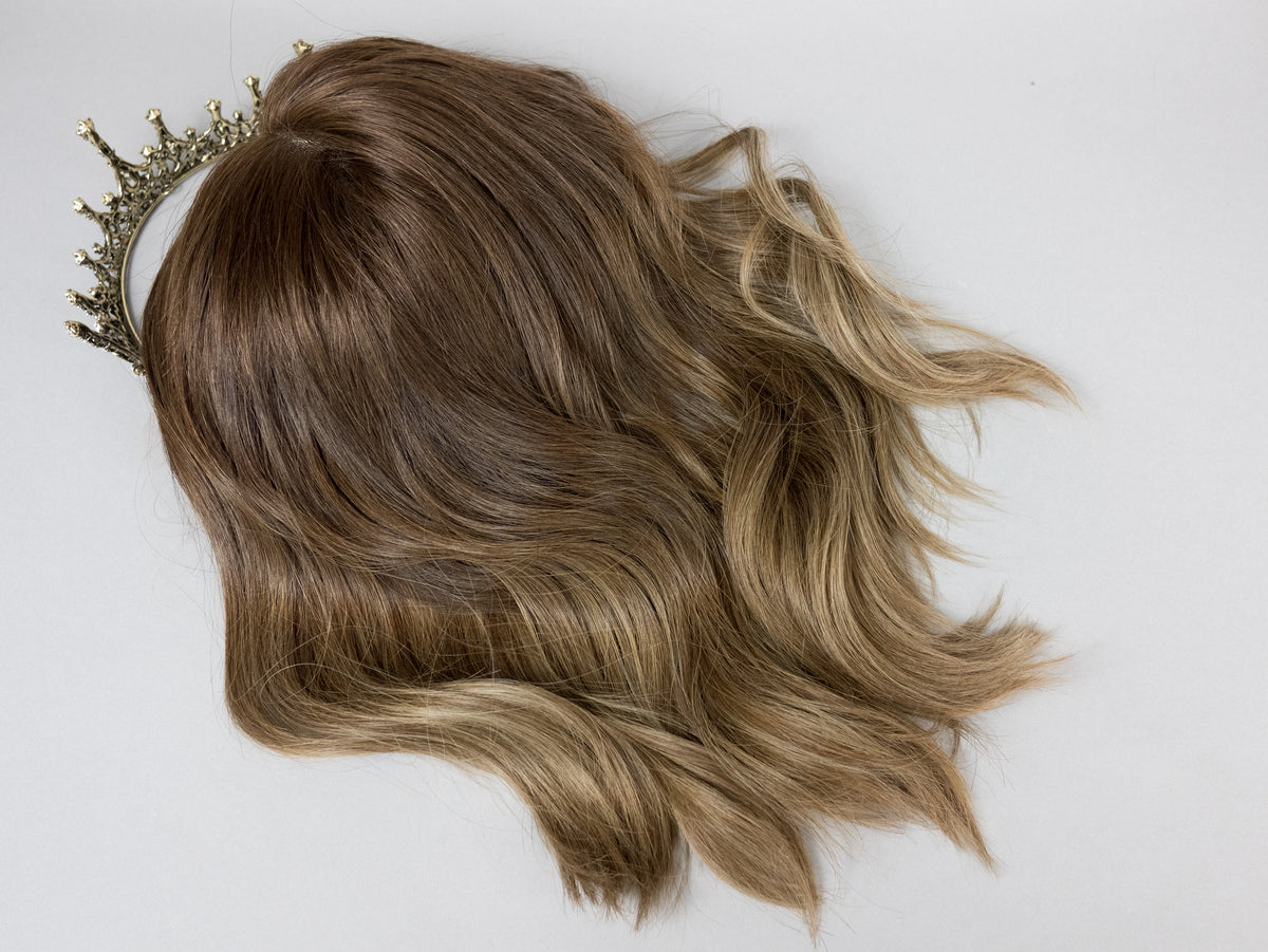 “ALICIA" Premium Wig: Lace Top, Sz. M, 16"
