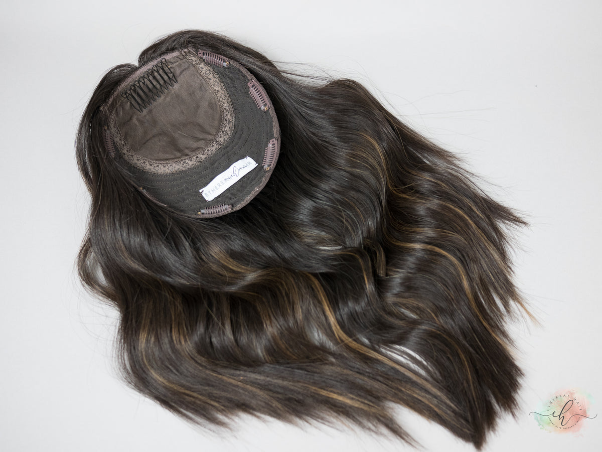 "RAVEN" Premium Topper: Silk Top, 8x8, 16-17", Subtle Caramel Babylights