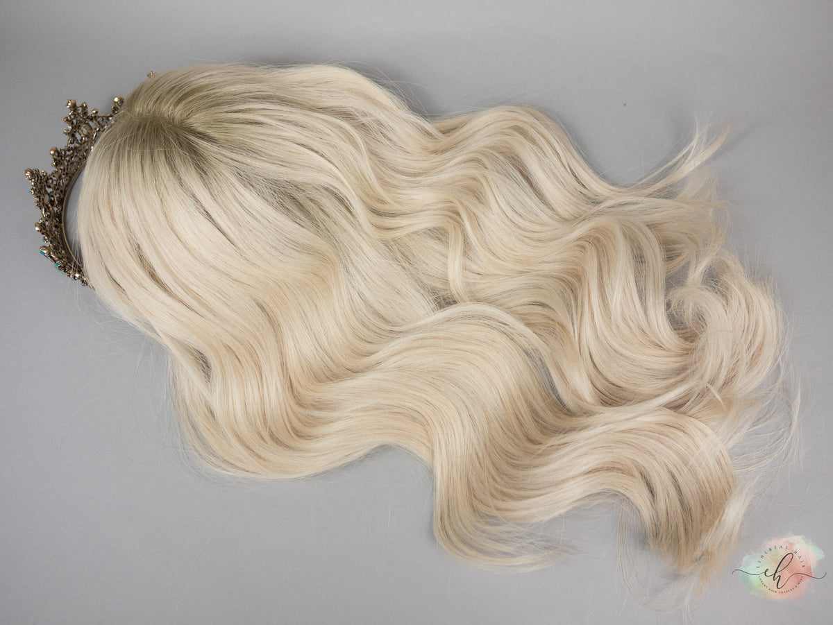 “OAKLEE" Premium Wig: Lace Top, Sz. S, 25"