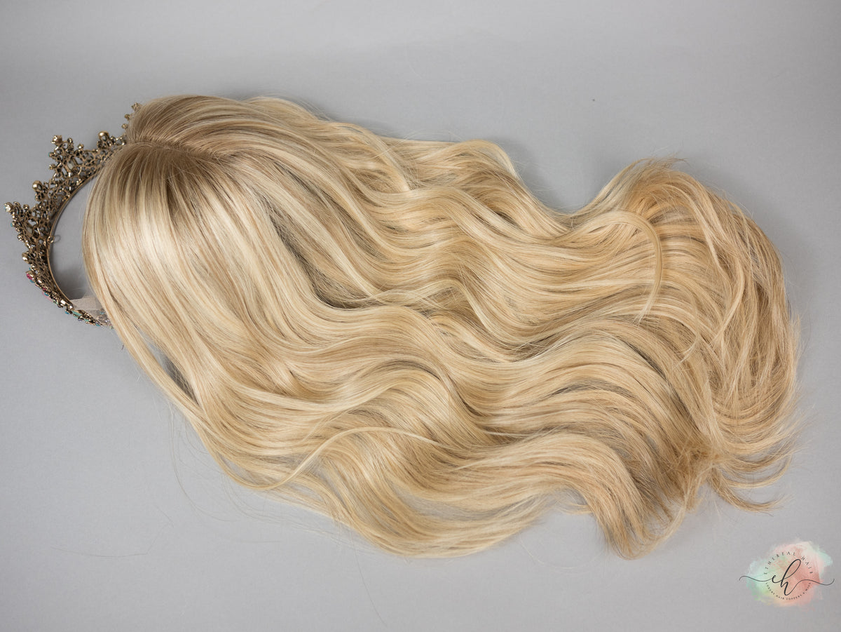 “EVA" Premium Wig: Lace Top, Sz. M, 24"