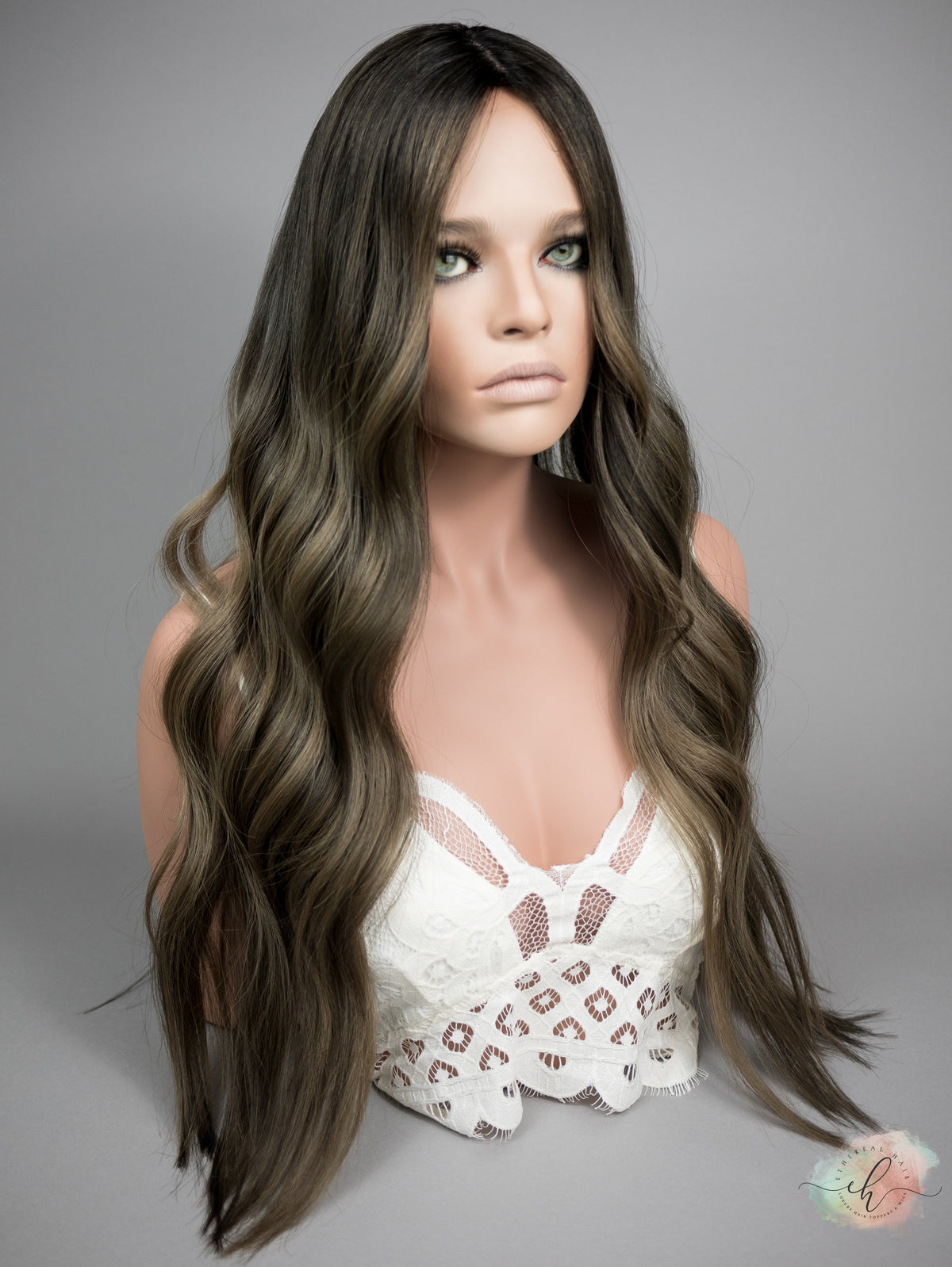 “SMOKED PEARL&quot; Exquisite Topper: Silk Top, 8x8, 27&quot;