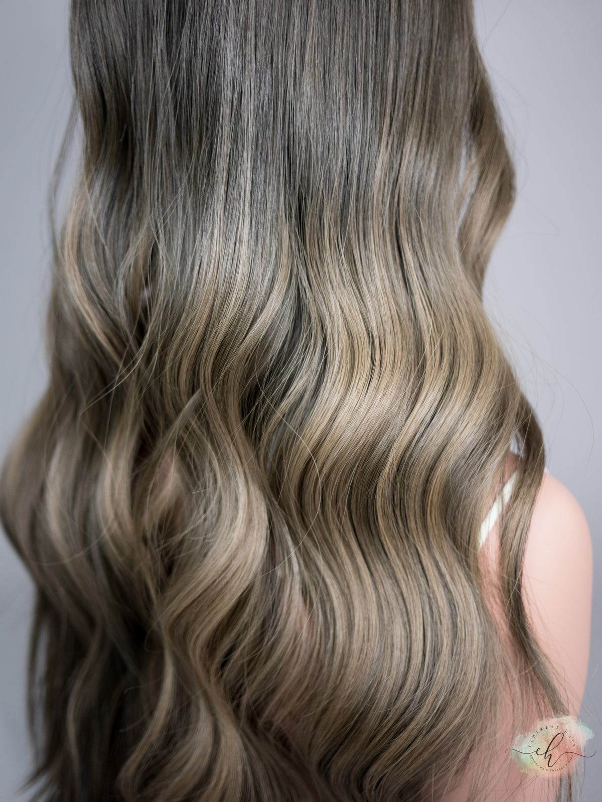 “SMOKED PEARL&quot; Exquisite Topper: Silk Top, 8x8, 27&quot;