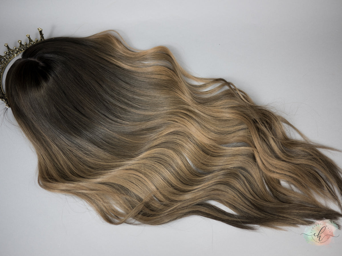 “WOODLAND BEAUTY&quot; Exquisite Topper: Silk Top, 8x8, 27&quot;