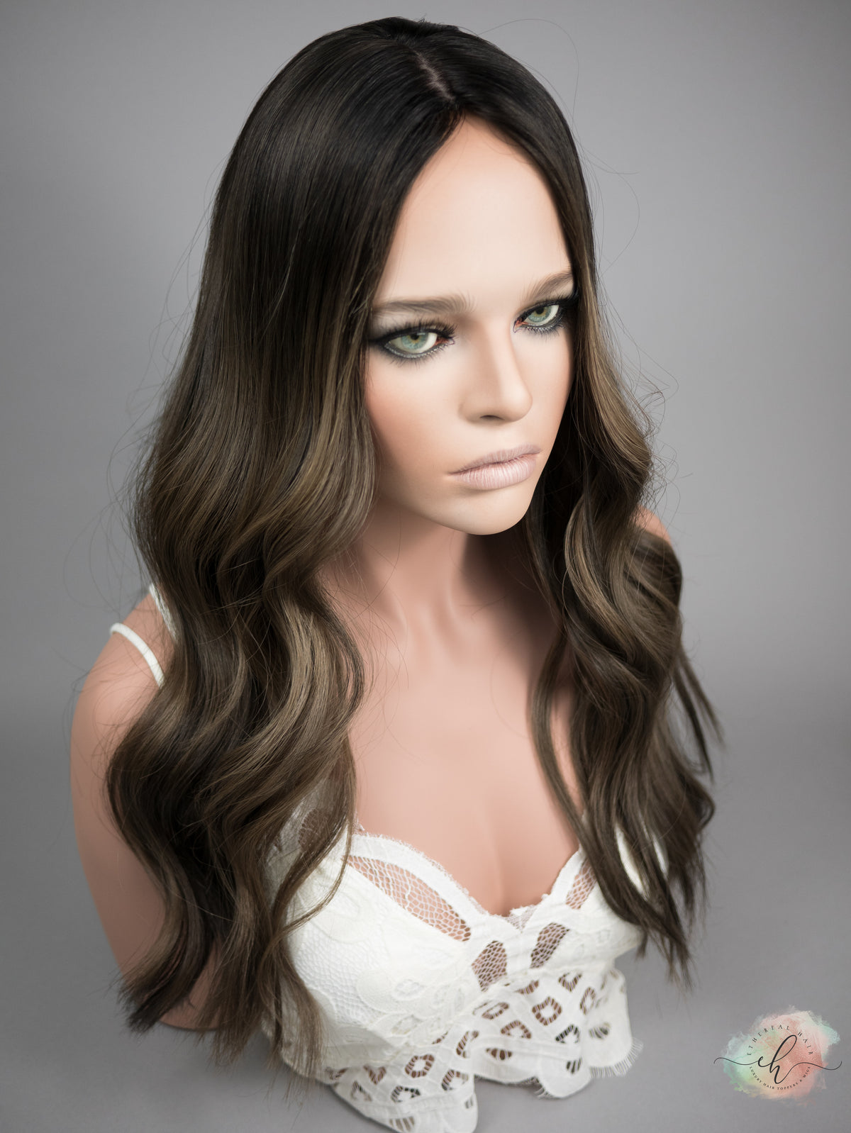 “MOSS&quot; Exquisite Topper: Silk Top, 8x8, 24&quot;