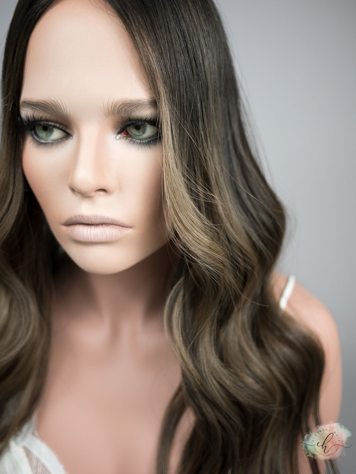 “MOSS&quot; Exquisite Topper: Silk Top, 8x8, 24&quot;