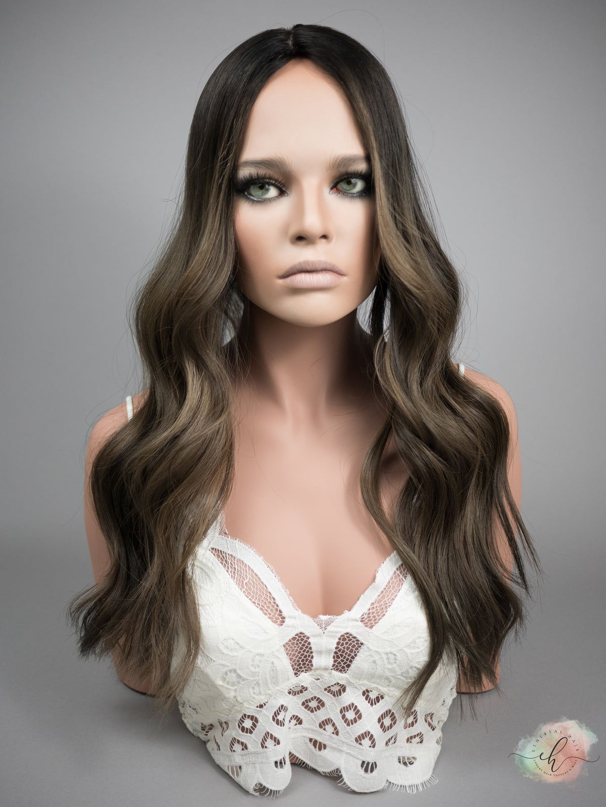 “MOSS&quot; Exquisite Topper: Silk Top, 8x8, 24&quot;