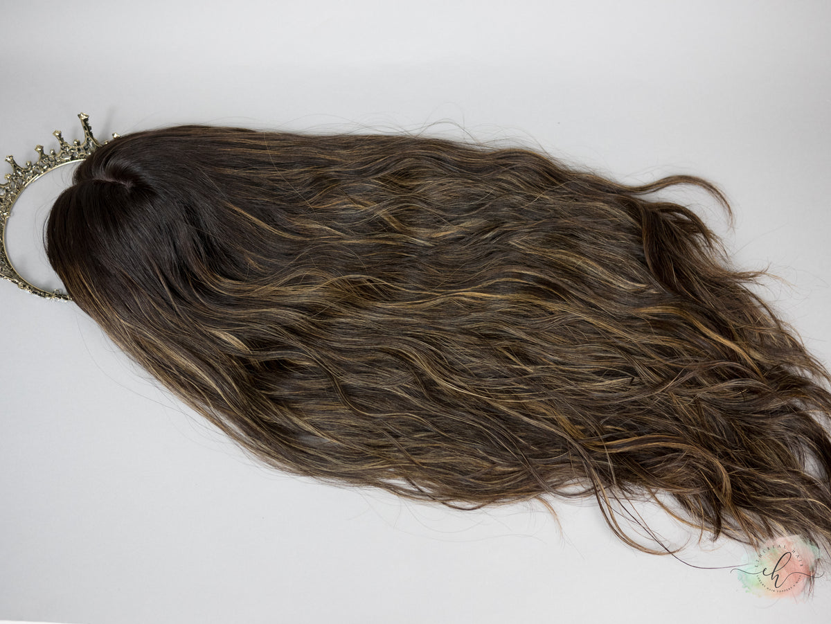 “PEPPA" Premium Topper: Silk Top, 9x9, 28", Wavy