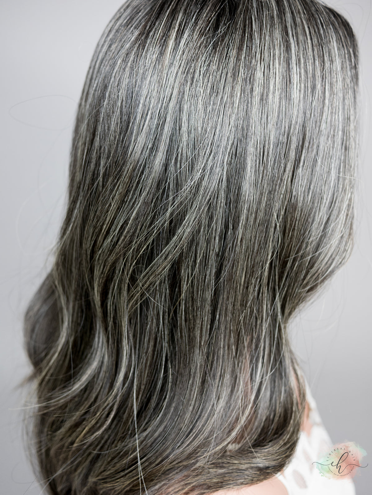 “DELLA" Exquisite Wig: Silk Top, Sz. M, 19-20"