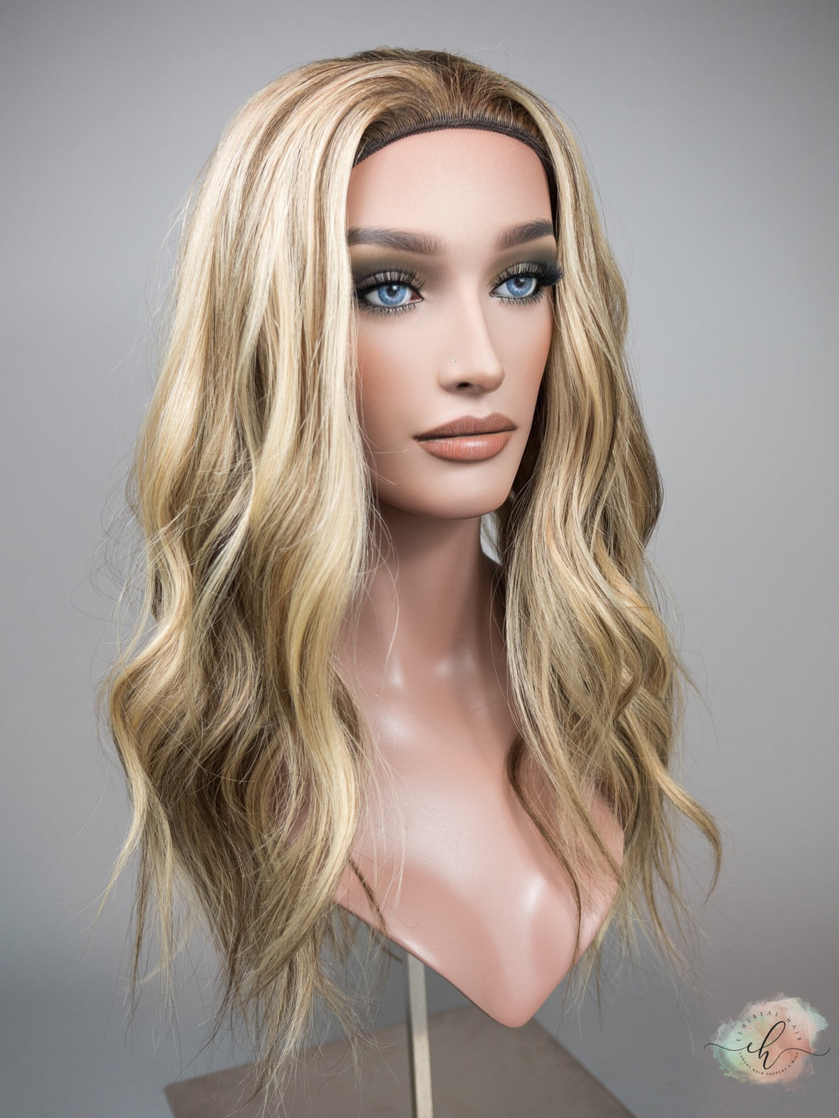 “MILAN" Premium Pony Wig: Sz. M, 24"