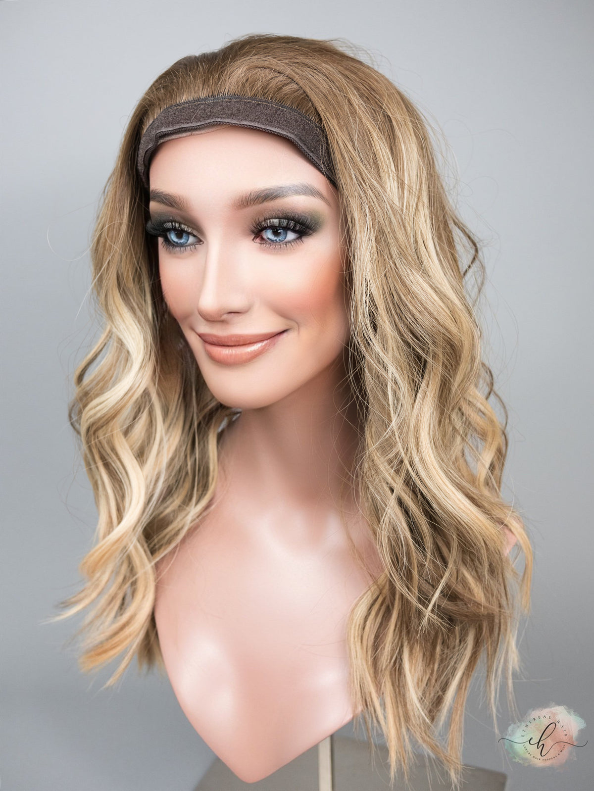 &quot;GIGI&quot; Premium Pony Wig: Sz. M, 22&quot;