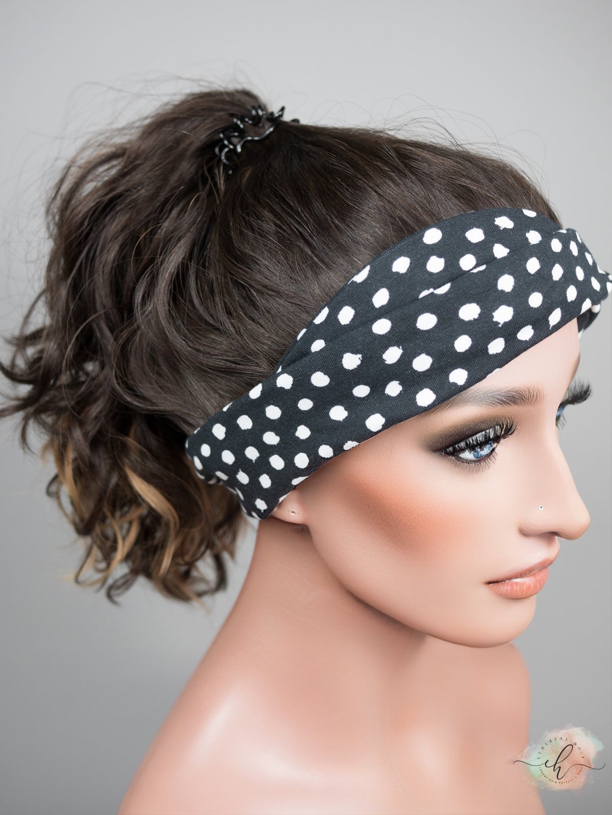 "WYNONNA" Premium Pony Wig: Sz. L, 22", Curly