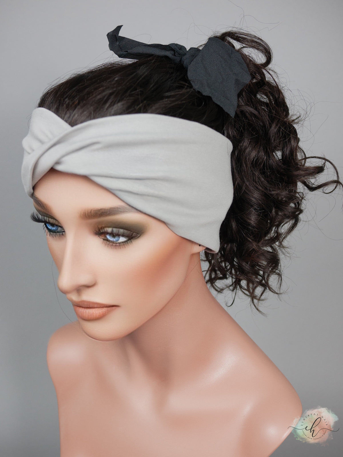 “LARK" Premium Pony Wig: Sz. M, 21", Curly