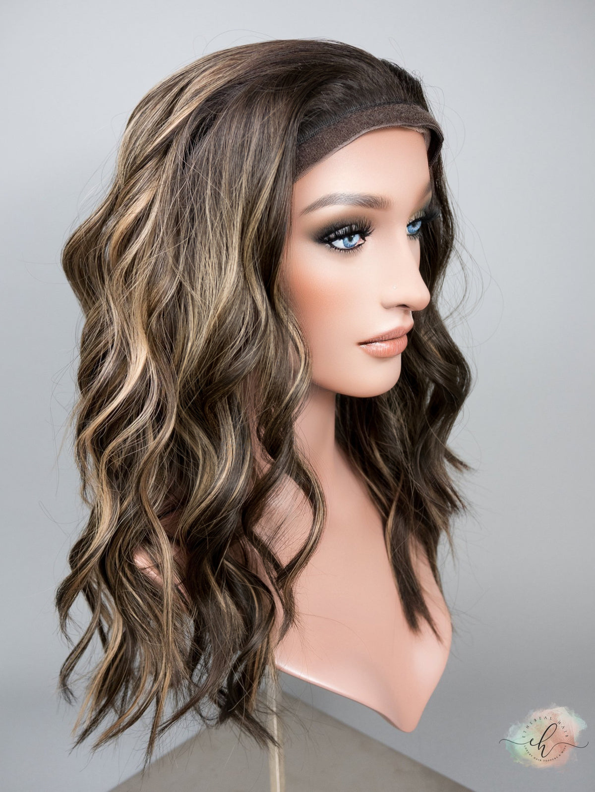 "WYNONNA" Premium Pony Wig: Sz. M, 22"